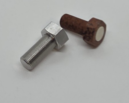 Magnetisk bolt